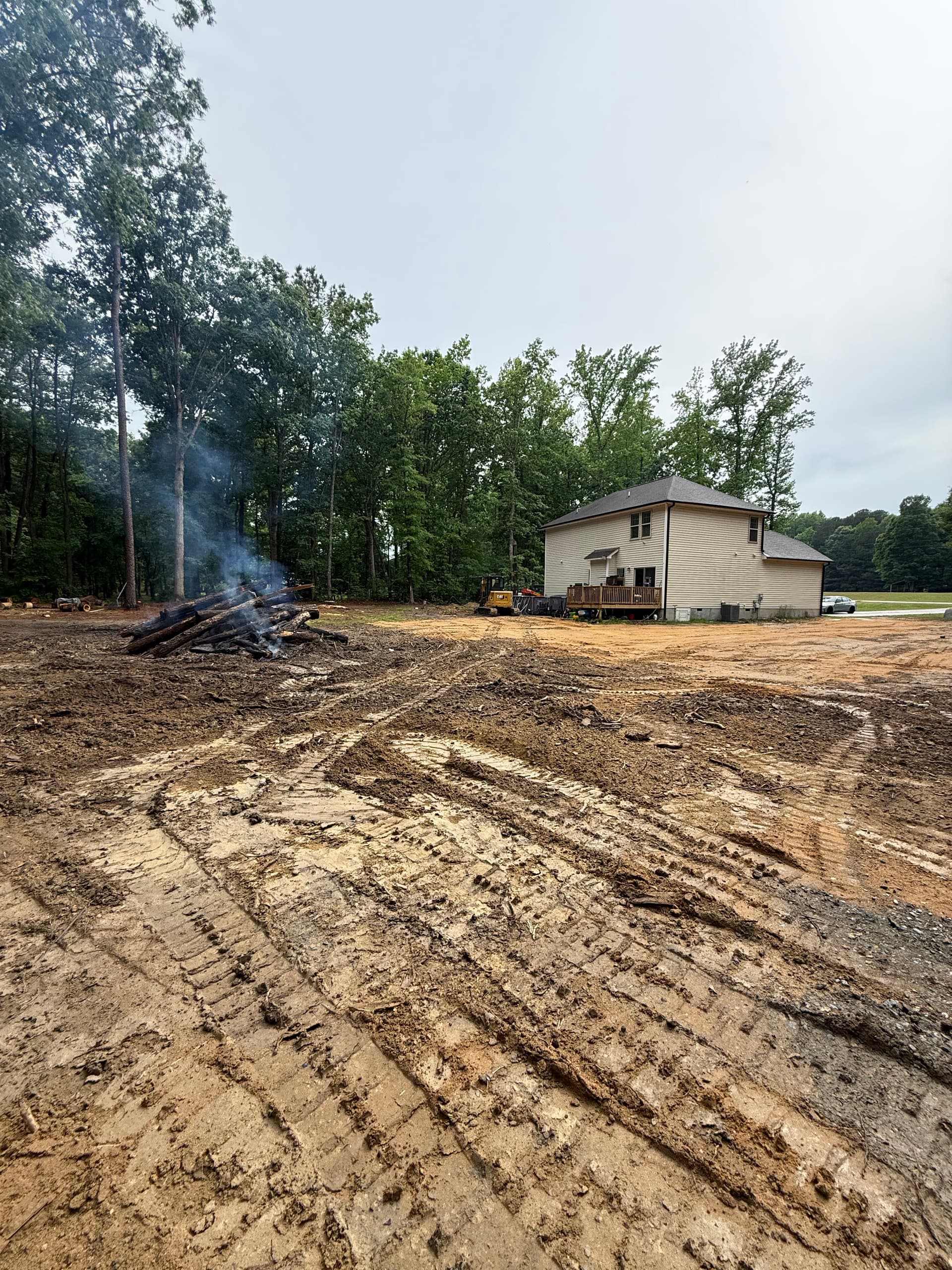 Gallery photos for Drainage, Land Clearing, Grading and Gravel Driveway Done Right: Image #4